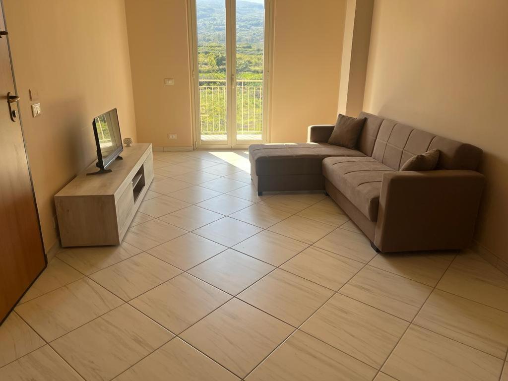 Vista Etna House Apartment Фиумефредо ди Сицилия Екстериор снимка