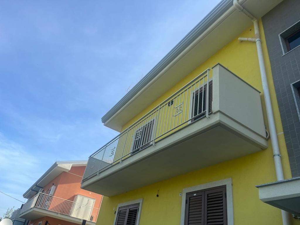 Vista Etna House Apartment Фиумефредо ди Сицилия Екстериор снимка